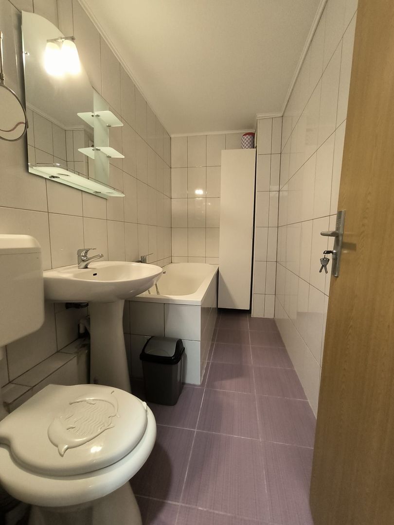 Apartament decomandat Eroii Revolutiei - Poză 8