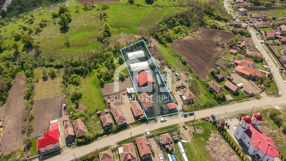 Casă familială spațioasă cu 5 camere în Visea, comuna Jucu - Poză 21