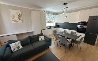 Apartament cu 3 camere, 70mp, parcare, Zona Concept 9 - Poză 2