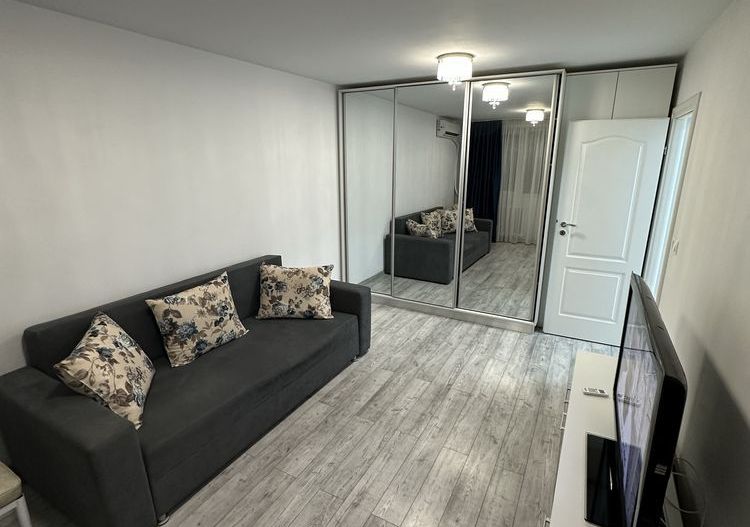 3 camere de inchiriat | decomandat | Metrou Râul Doamnei - Poză 2