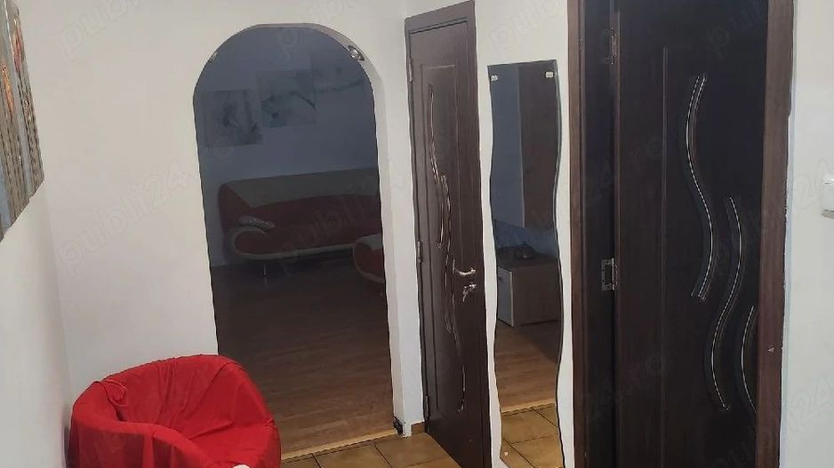 Apartament 3 camere. Zona Covasna, Brancoveanu.  Parcare. - Poză 3