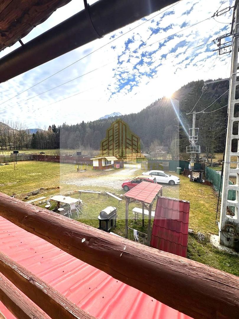 Vila de vanzare in Parcul national Piatra Craiului - Poză 9