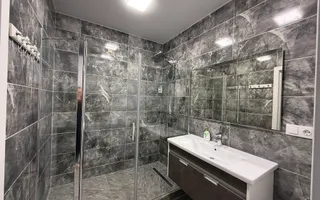 Apartament cu 2 dormitoare si living chiar in centrul Chișinăului - Poză 17