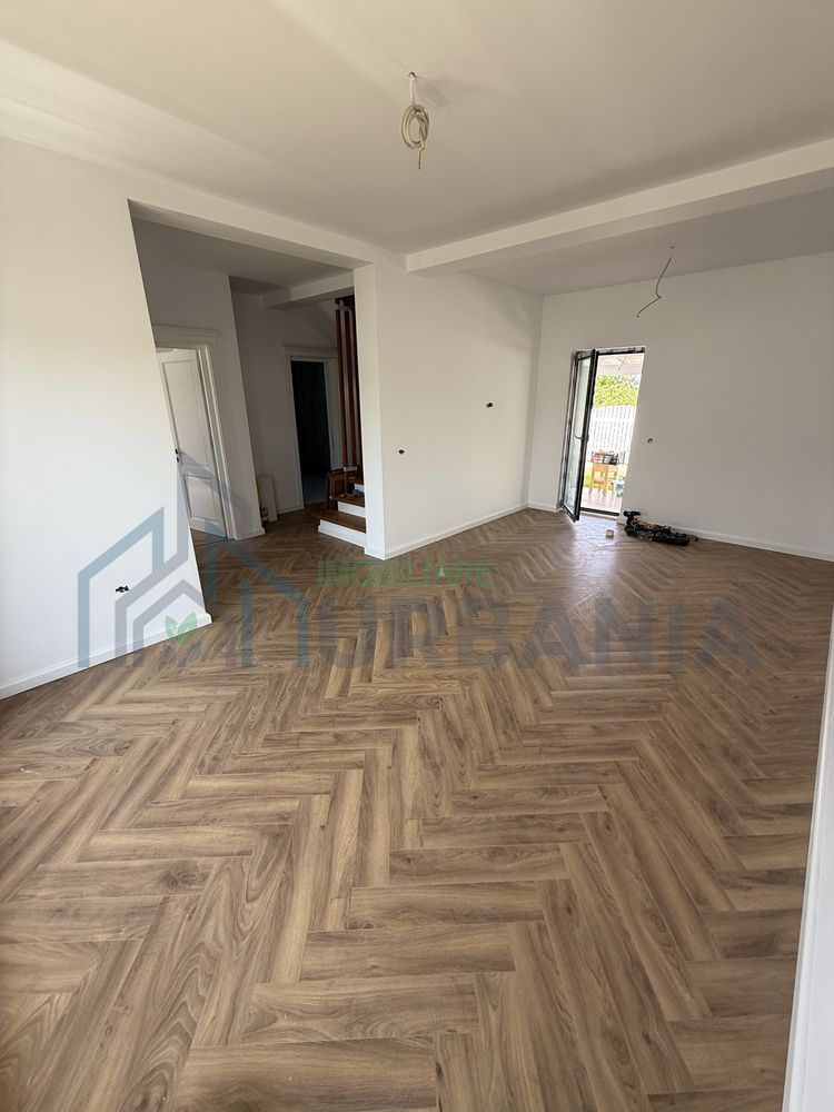 Vand casa tip duplex Hlincea - Poză 1