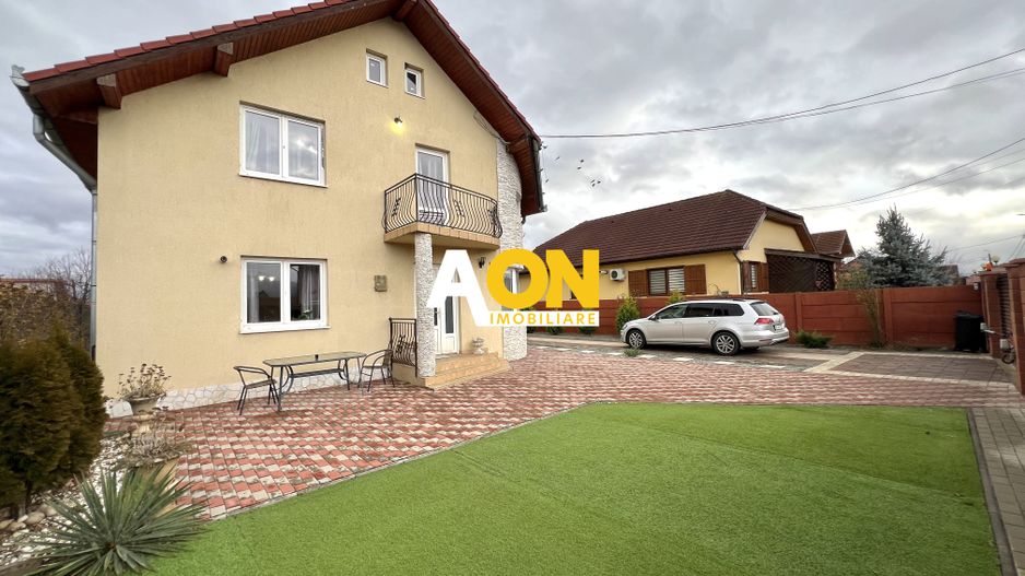 Casa de vanzare - 5 Camere, 2 Bai,  Garaj, 1000mp Teren - Poză 30