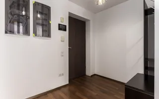 4 camere| semineu| piscina interioara | sauna | sala de sport| parcare - Poză 26