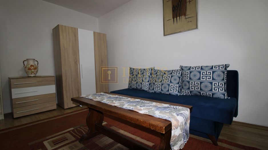 Apartament cu o camera, zona Lipovei. - Poză 1
