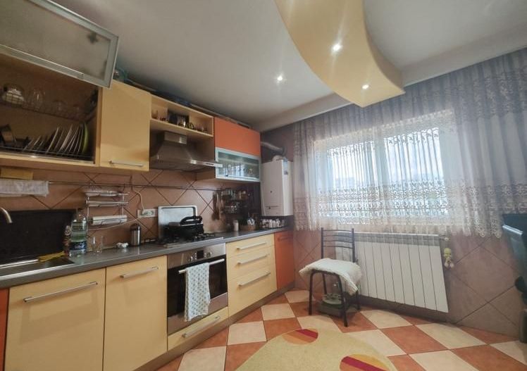 Vanzare Apartament 2 camere , 65mp, bloc 1990– 2 minute Metrou Costin Georgian - Poză 8