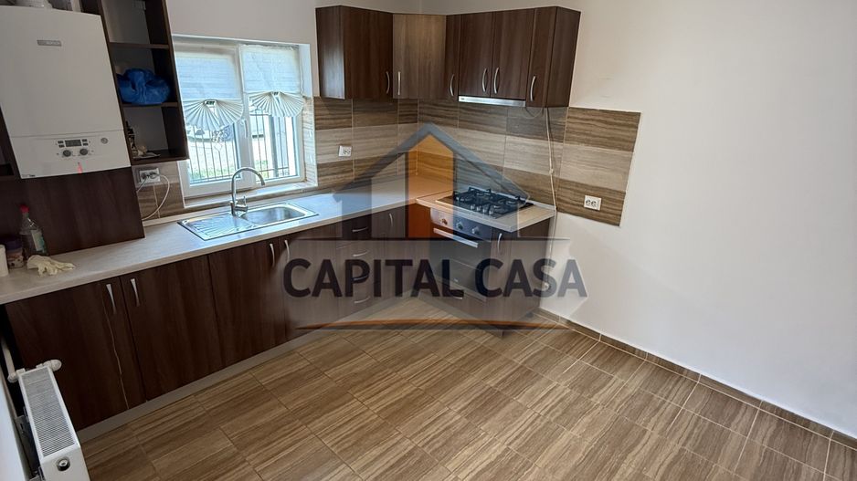 ​Vilă superbă de închiriat în Corbeanca (Sat Stratu) – Curte generoasă - Poză 7