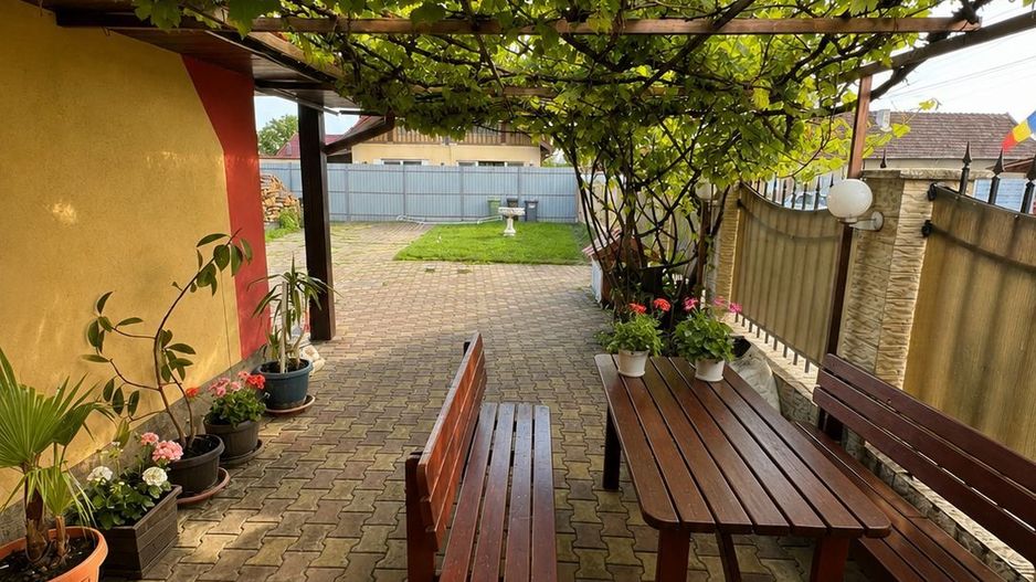 Casa cu 4 camere in localitatea Cheresig - Poză 4