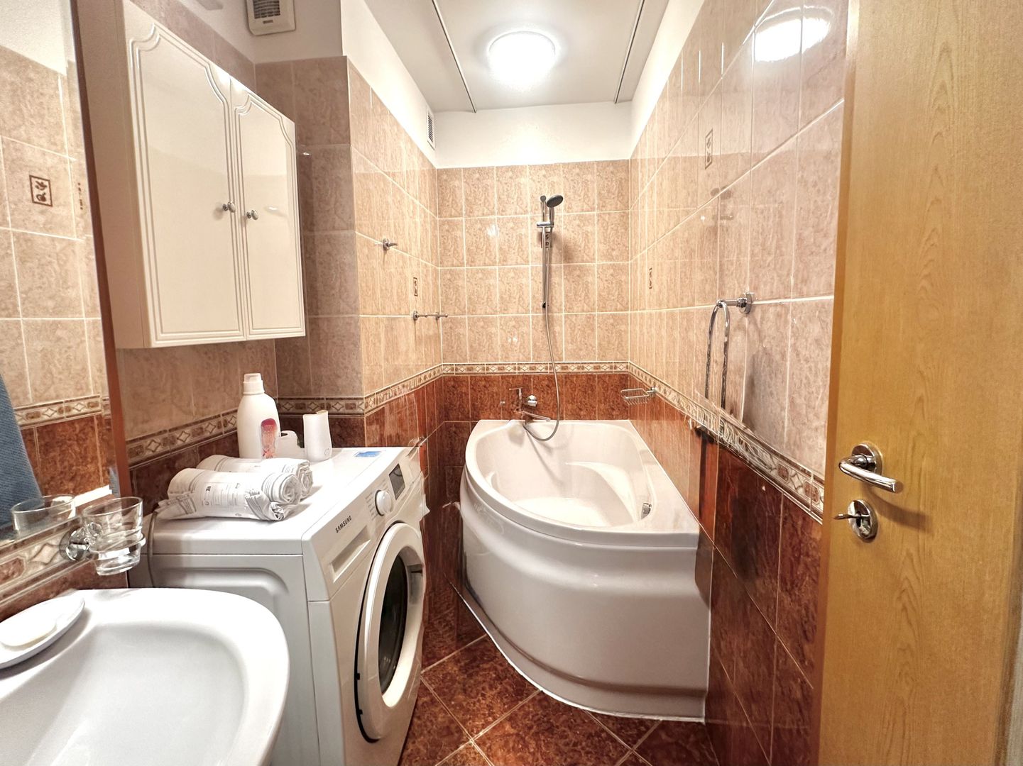 De închiriat apartament cu 4 camere în zona Take Ionescu - Poză 20