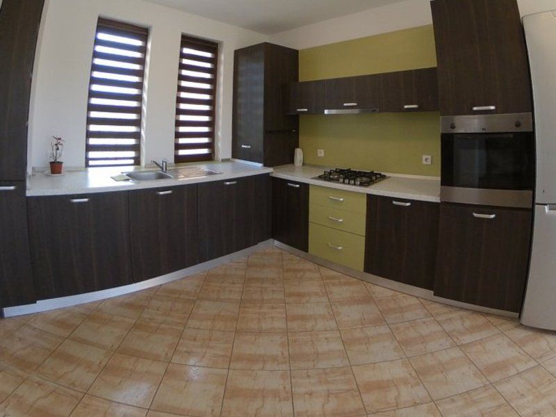 Casa moderna cu 4 camere in cartierul Orizont-Tur 3D virtual - Poză 4