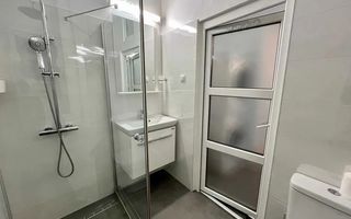 Vanzare apartament cu 2 camere in centrul orasului! - Poză 4
