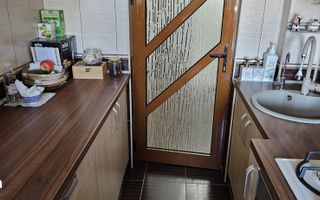 Apartament 3 camere decomandat, renovat, Podu Roș, Iași - Poză 4