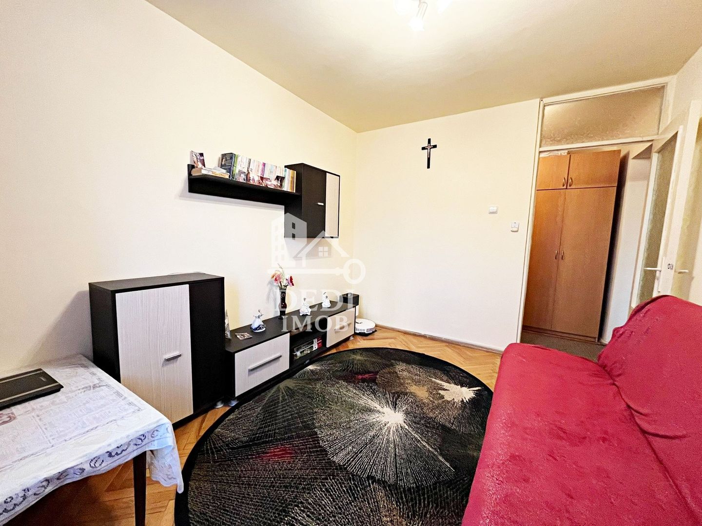 Apartament cu 3 camere de vanzare in zona Rogerius, Oradea - Poză 4