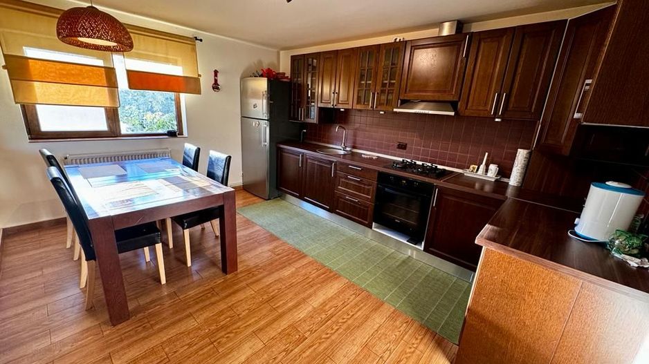 Vanzare casa ideal 2 familii padurea Romanesti - Poză 9