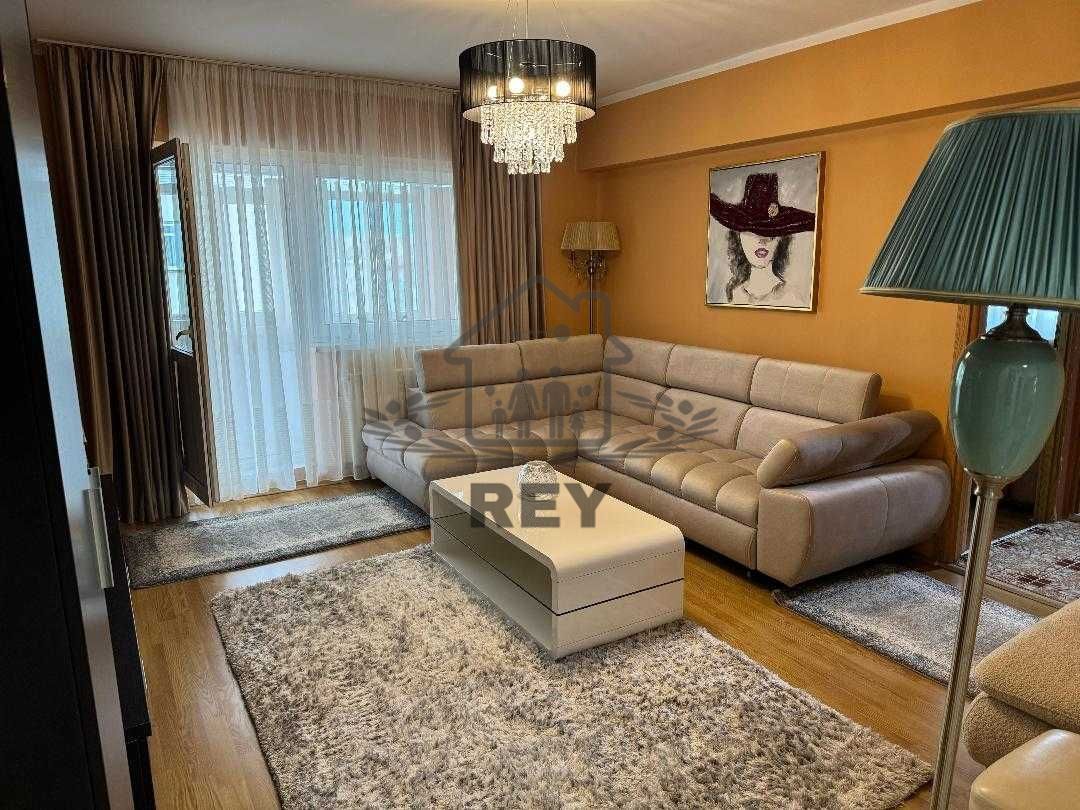 Apartament 4 camere, 4 balcoane in zona Turnisor - 159.000 € - Poză 1