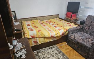 Apartament cu 3 camere zona Centru/Bazar ~ etaj 3 ~ cu imbunatatiri - Poză 9