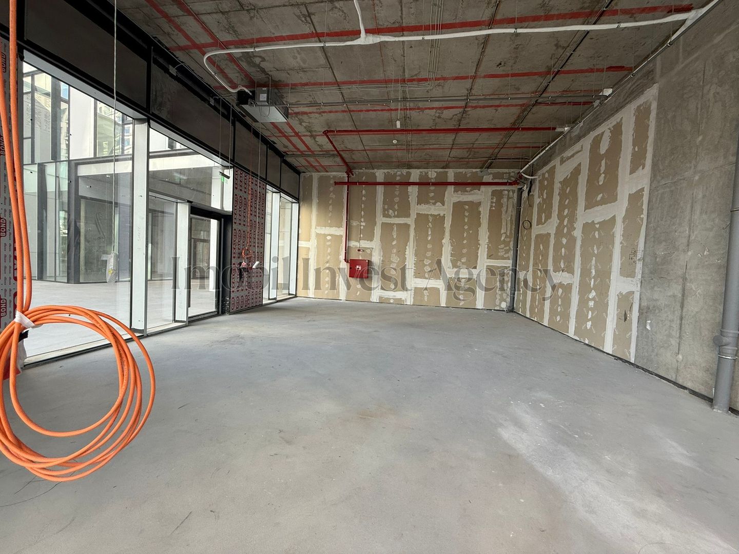 Spatii Comerciale de Vanzare in One Cotroceni Park - Poză 3