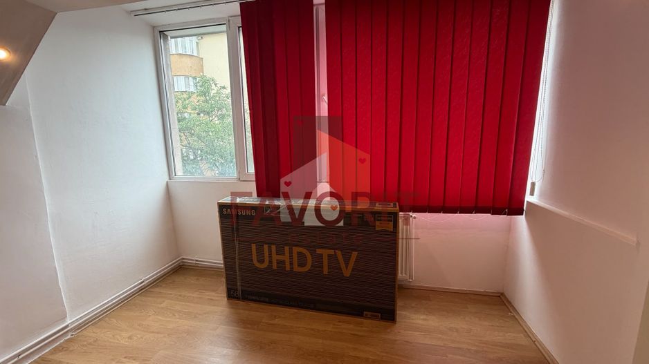 4 camere | etaj 1 | centrala proprie | mobilat si utilat | zona buna | - Poză 4