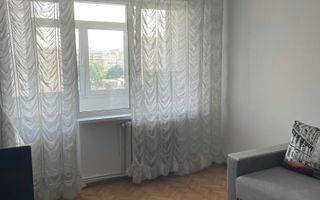 Proprietar inchiriez apartament 2 camere Alexandru cel Bun, Piata Voievozilor - Poză 1