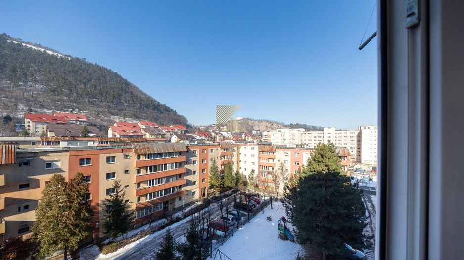 Apartament 3 camere, vedere superbă, Răcădău, str. Carpenului - Poză 8