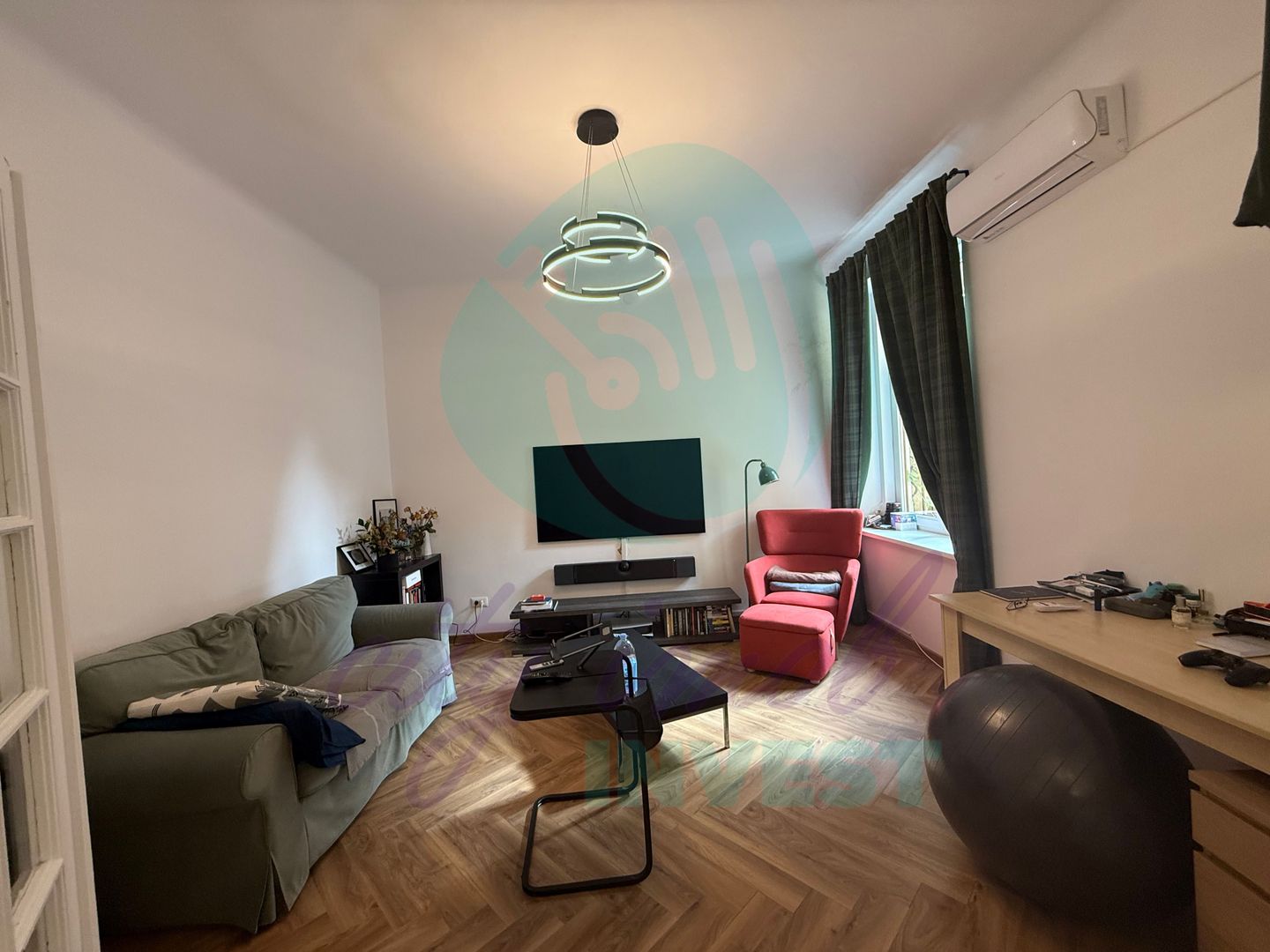 Apartament cochet vila edificata in perioada interbelica - Poză 4