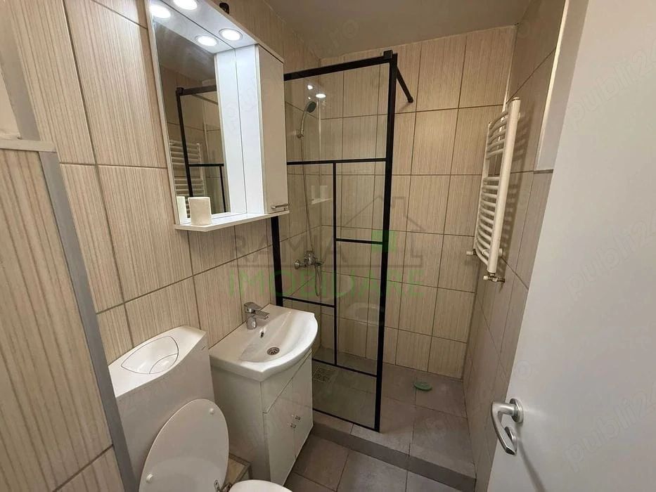 Garsonieră decomandată, renovată, cu chiriaș – Tractorul - Poză 3