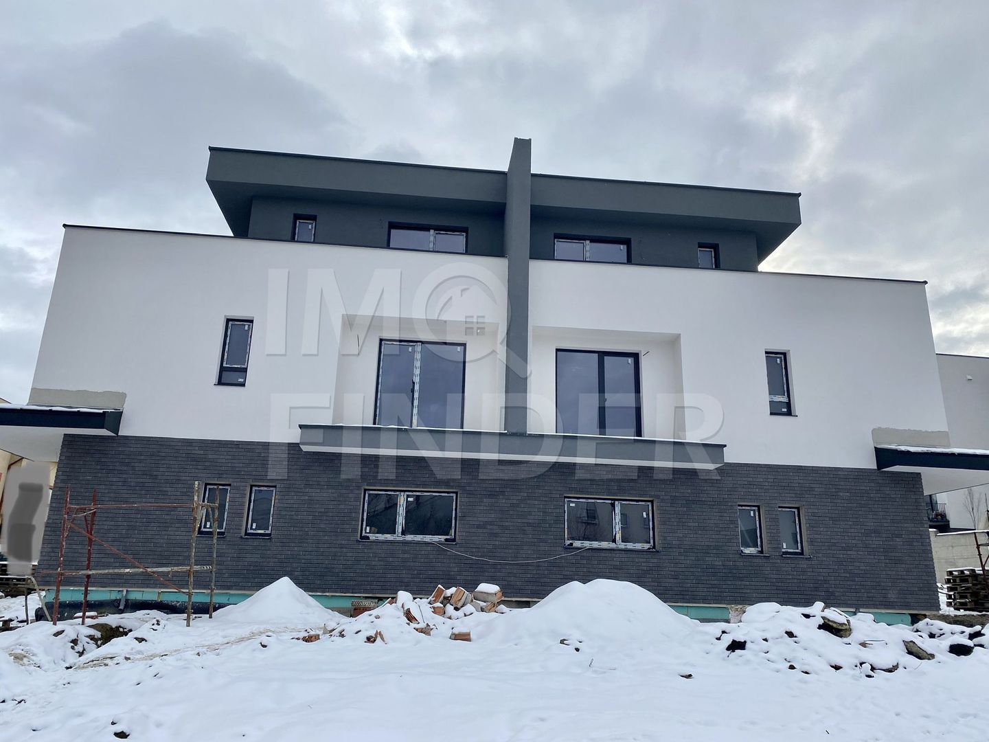 Vanzare parte duplex Buna Ziua, retras de la artera principala - Poză 2