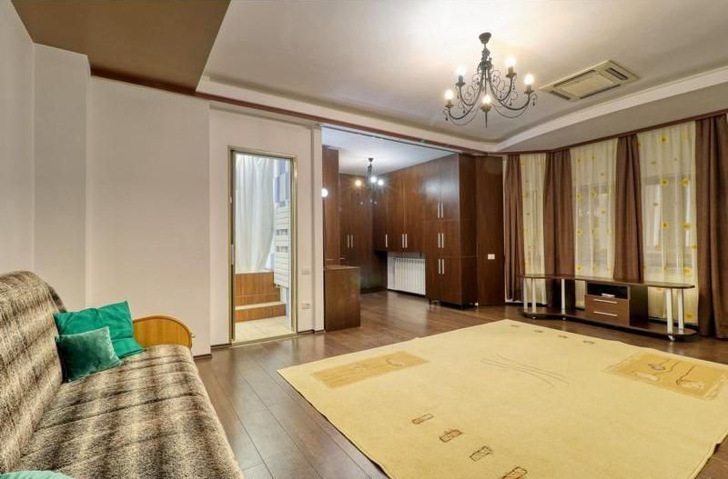 Apartament 5 camere,  Etaj integral vilă monument arhitectural - Poză 6