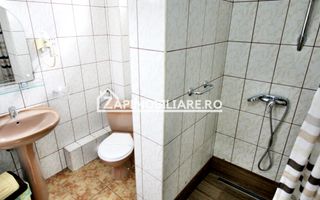 Pensiune aproape de centru,10 camere,13 băi,1 restaurant - Poză 25