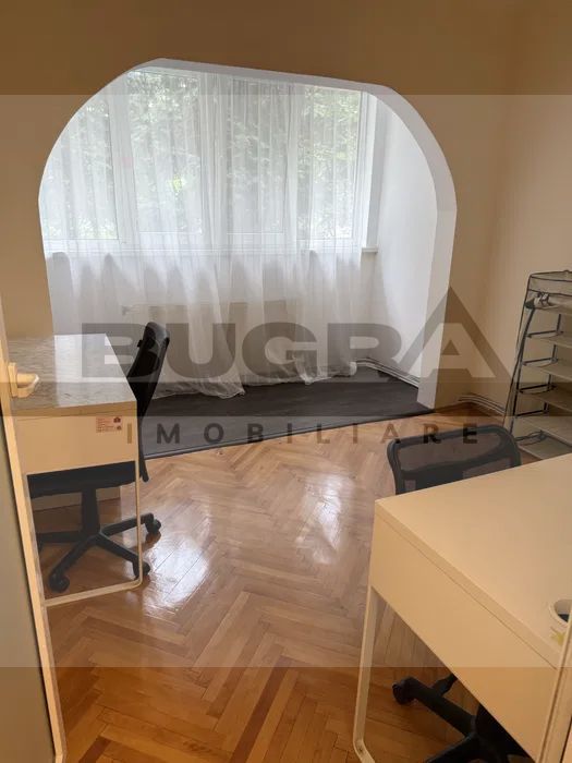 Apartament de 4 camere, 75 mp, decomandat, zona Golden Tulip - Poză 4