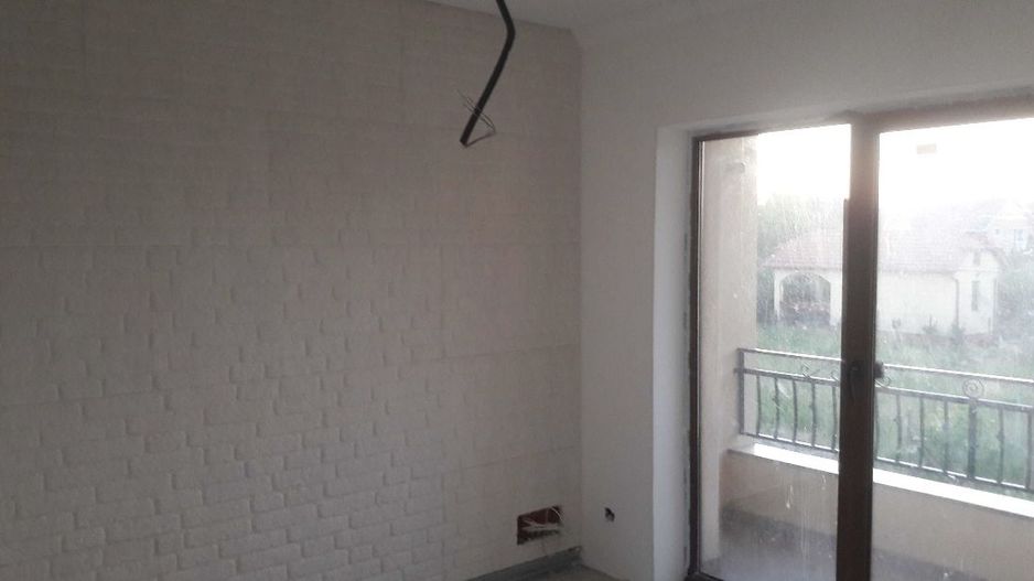 Apartament Spatios aproapr de Micro 17, are 175 mp,curte 163 mp - Poză 1