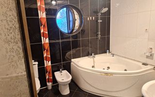 Închiriez vilă situata central - Poză 6