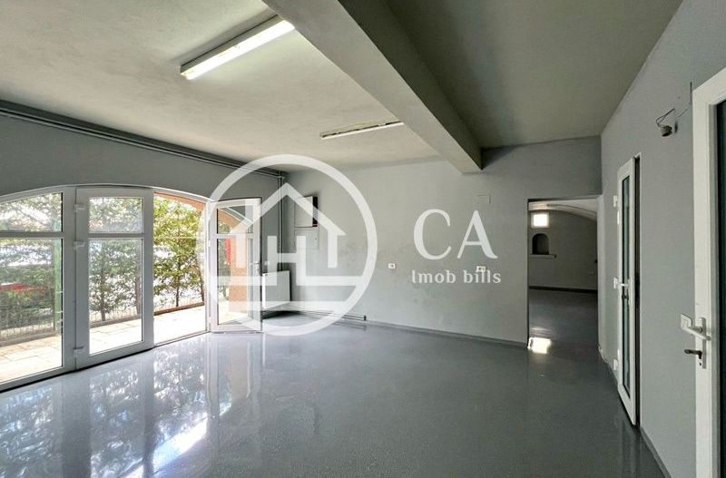 Casa de închiriat cu 11 camere în zona Gheorghe Doja, Oradea - Poză 16