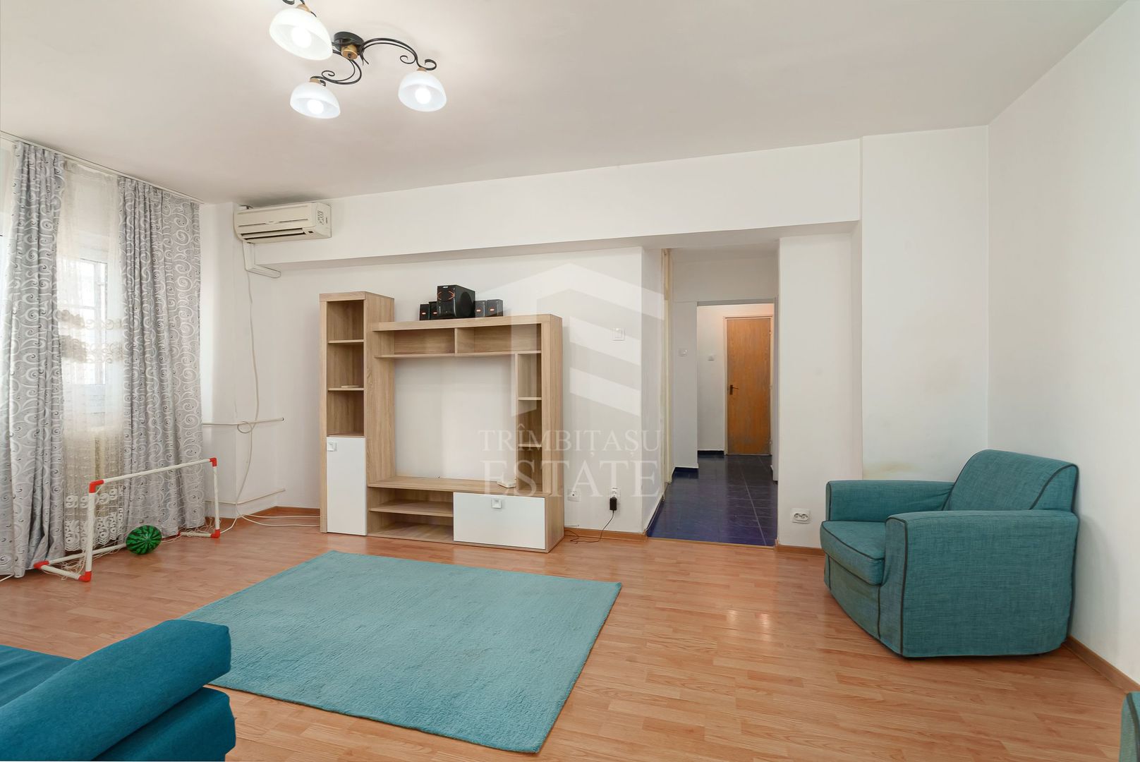 Apartament de vanzare 3 camere - Teiul Doamnei. - Poză 4