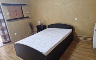 🏡 1 cameră Aleea Carpați | Ocupabil imediat | 300 €/lună - Poză 1