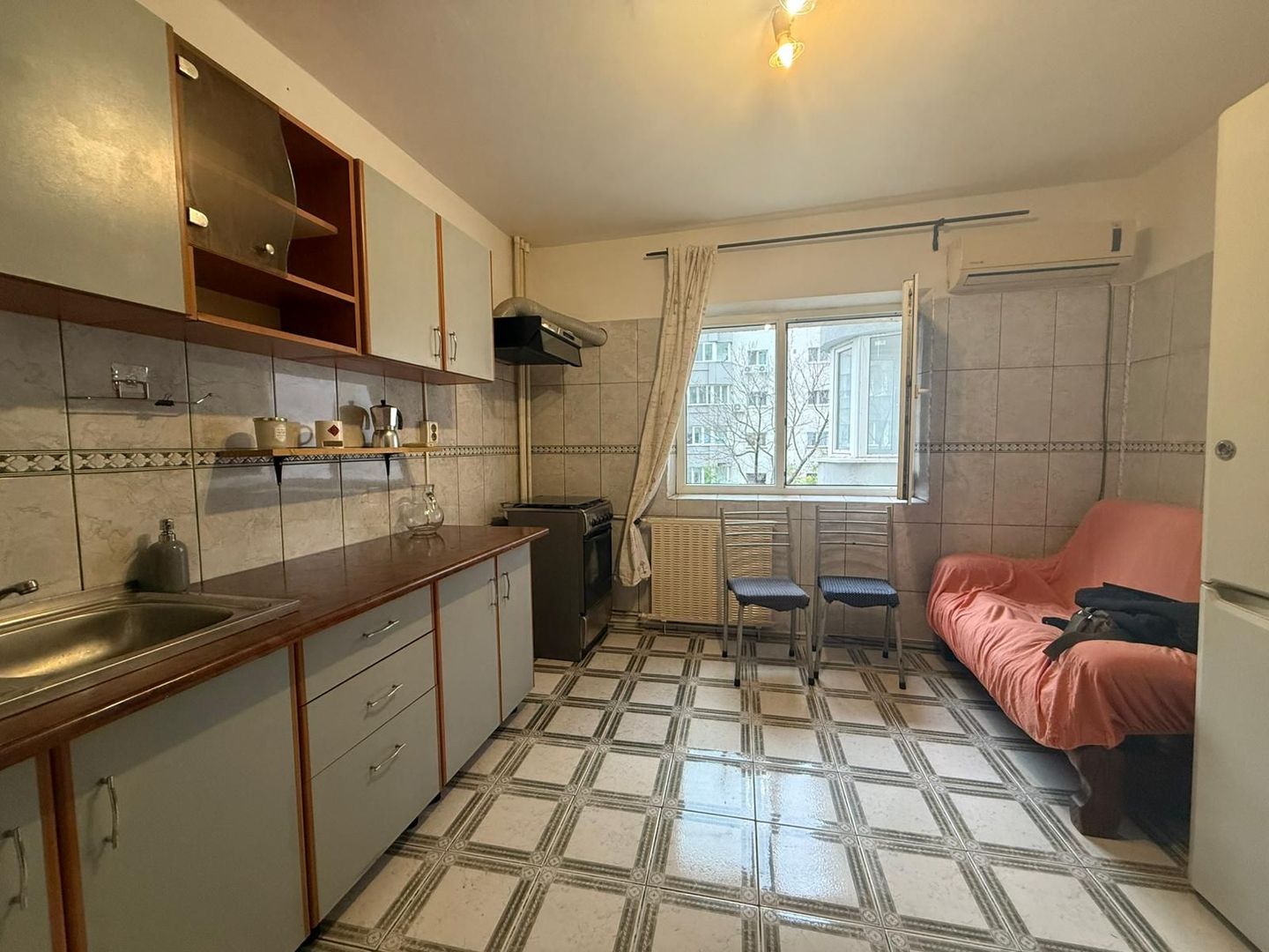 APARTAMENT 3 CAMERE BLOC REABILITAT | ETAJ INTERMEDIAR | ZONA OCTAVIAN GOGA - Poză 1