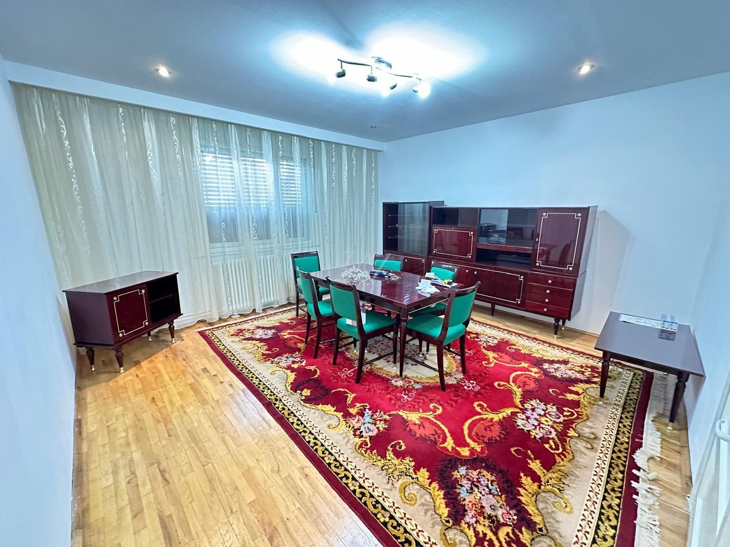 Casa individuala cu 5 camere decomandate. Pozitie excelenta. DIsponibila imediat - Poză 3