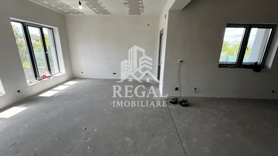 Casă de vânzare în Buituri – ideală pentru personalizare - Poză 2