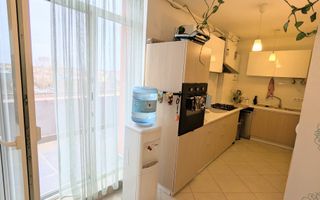 Apartament spatios 100 mp cu lift si 50 mp de terase - Poză 24
