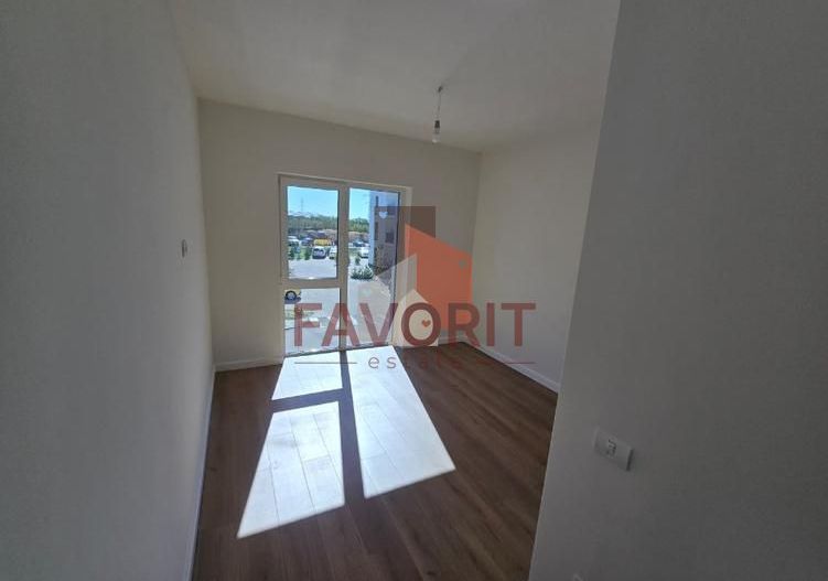 2 camere | bloc nou in oras | etaj 1 | zona excelenta | - Poză 4