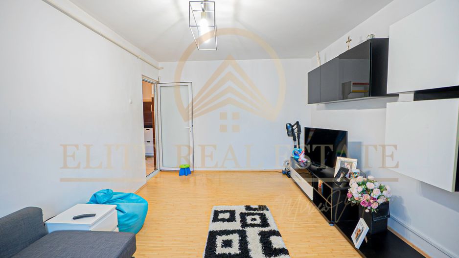 POARTA 6 - Vânzare apartament decomandat cu 2 camere, etaj 2. - Poză 2