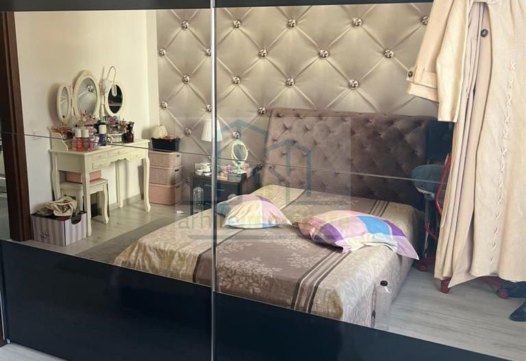 Apartament 3 camere decomandat et 1/4 2 bai loc de parcare inclus in pret - Poză 8