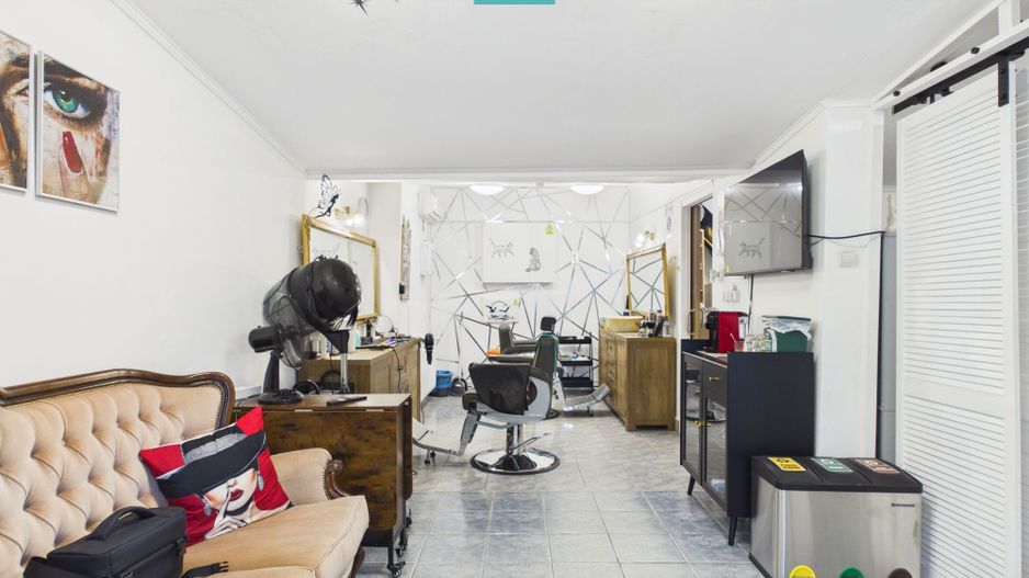 Spațiu comercial, complet aranjat, Velența - Poză 2