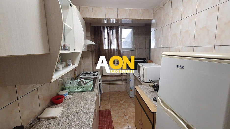 Casa cu 4 camere, garaj, teren 791 mp, zona Schit - Poză 13