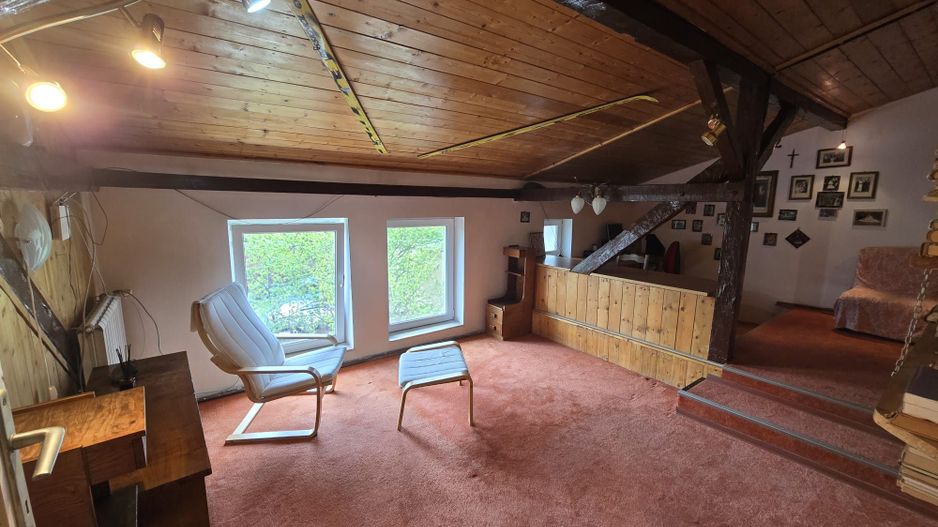 Casă cu grădină in zonă centrală - Poză 19