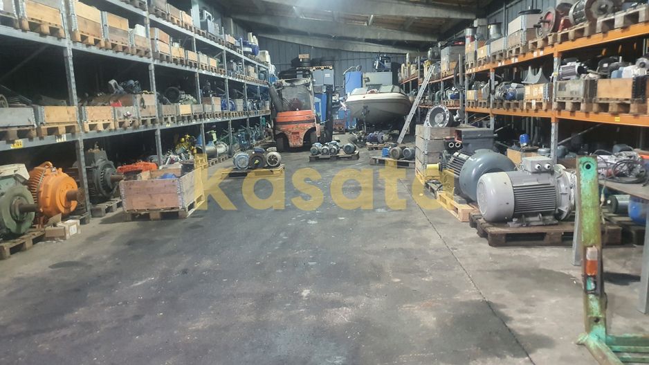 Hală industrială de vânzare - Stăncești - 13 km de Ploiești - Poză 5