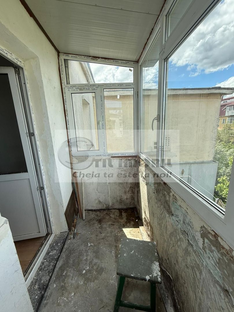 Apartament 2 camere, renovare completă, zona Alexandru cel Bun - Poză 8