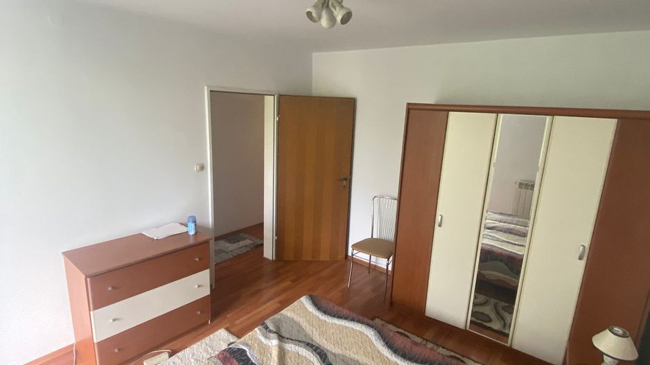 AP. 3 CAMERE - RAHOVA, CENTRALA PROPRIE, BUCATARIE INCHISA, PARCARE - Poză 4